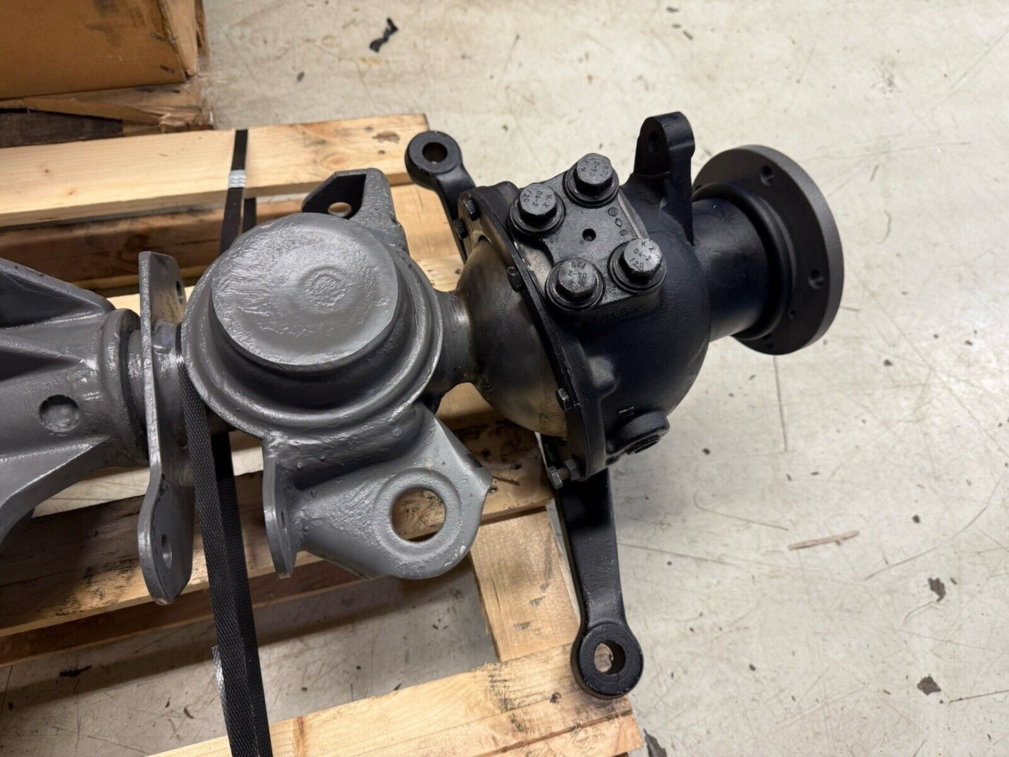 MERCEDES G-KLASSE W463 W461 VORDERACHSE DIFFERENTIAL INSTANDSETZUNG REPARATUR